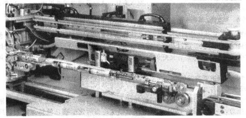 Figure 3‑68 Internal coating arm connected to the welding machine.